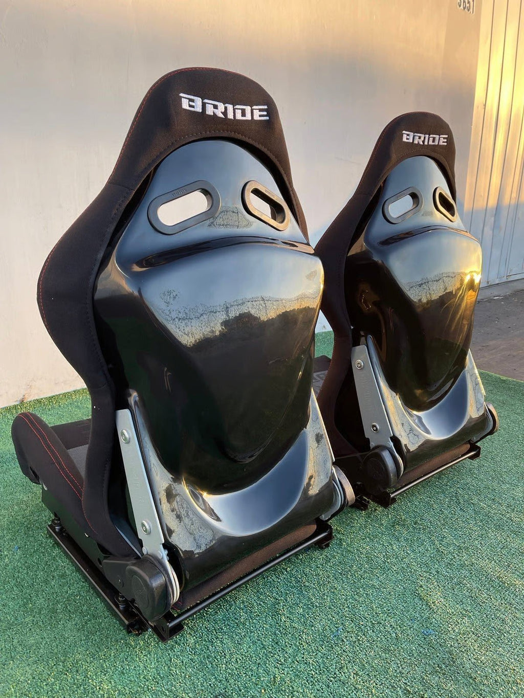STRADIA II SPORT Reclining Racing Seats with standard rails & sliders Nightlife accessories